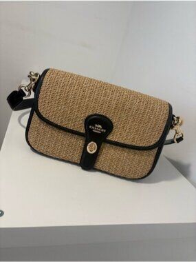 Coach Hadley Shoulder Bag in straw